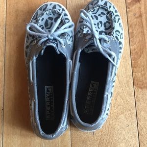 Girls Sperry grey/silver cheetah print slip ons